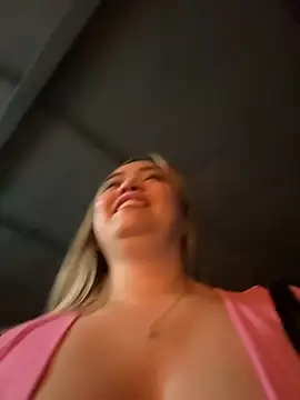 Danielavegax live sex cam
