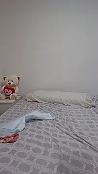 Larissa4U live sex cam