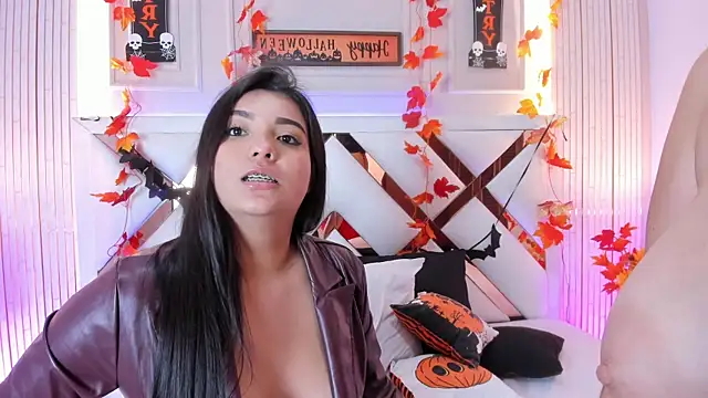 madeleine2112 live sex cam