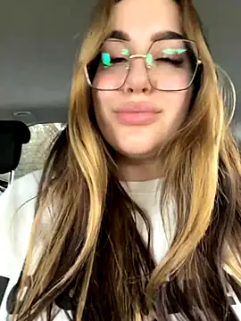 VikiDemini live sex cam