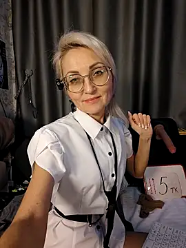 Milforja live sex cam