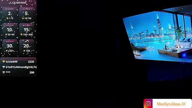 Maryonthemoon live sex cam