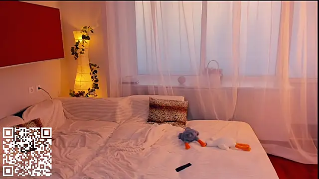 MondoNeko live sex cam