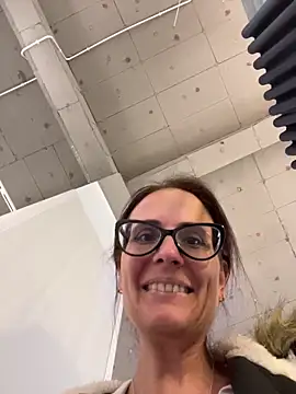 NataKitten live sex cam