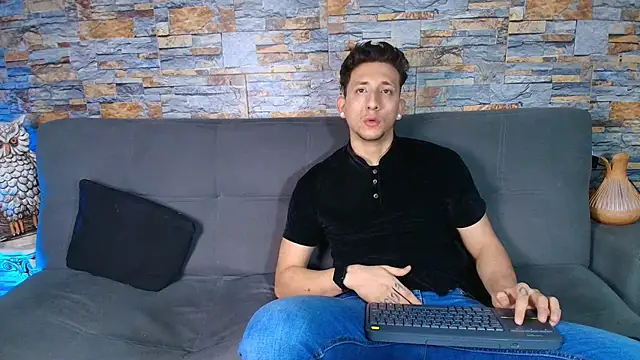 Maykol_Victoriasr live sex cam