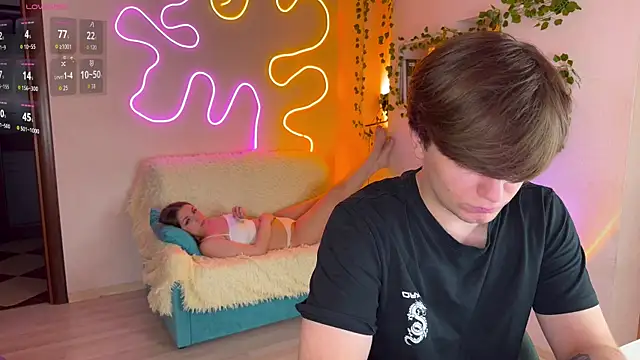 RobertAndLinela live sex cam