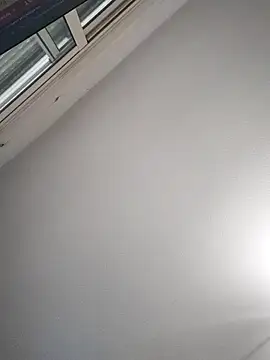 skrigul12 live sex cam