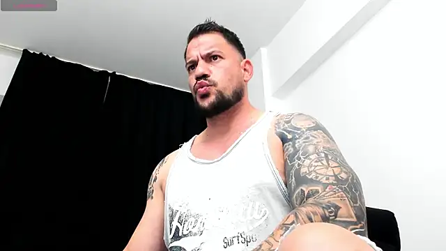 musclemonster31 live sex cam