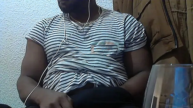 mmoiblack live sex cam