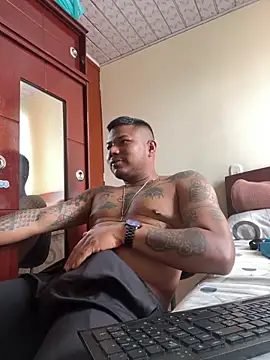Saipadpuer30 live sex cam