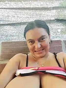 Horny-Mommy-Dirty live sex cam