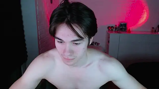 MarkusDean live sex cam