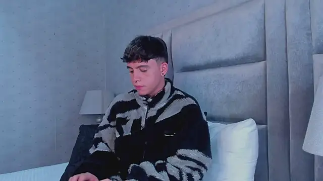 BrannTaylor live sex cam