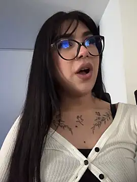 RoseCassie live sex cam