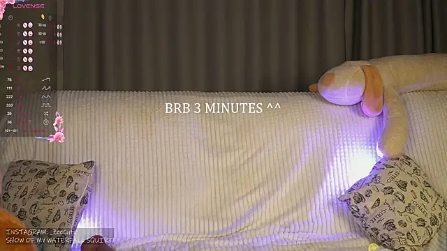 GlitterZOE live sex cam