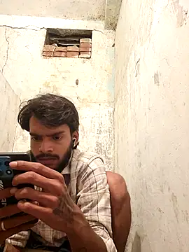 Herecallboyyash live sex cam