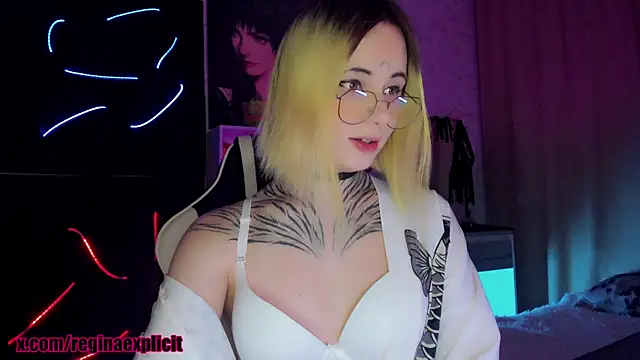 snake__bites live sex cam