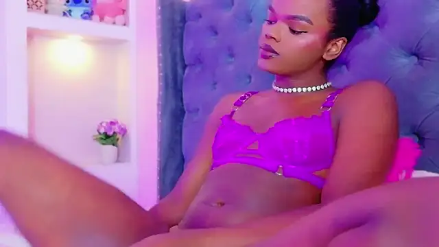 CamiEstrada live sex cam