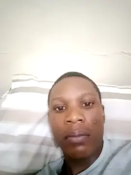 Slendaboy01 live sex cam