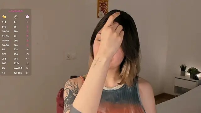JacquieMcphee live sex cam