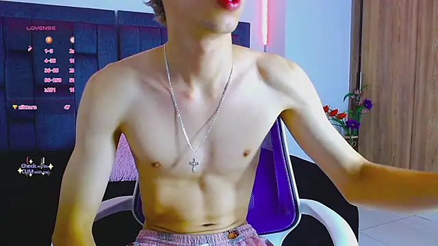 skinny_bigcock02 live sex cam