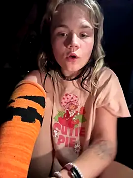 Cutiepiespanks live sex cam