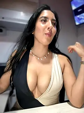 Sofia_Collins- live sex cam
