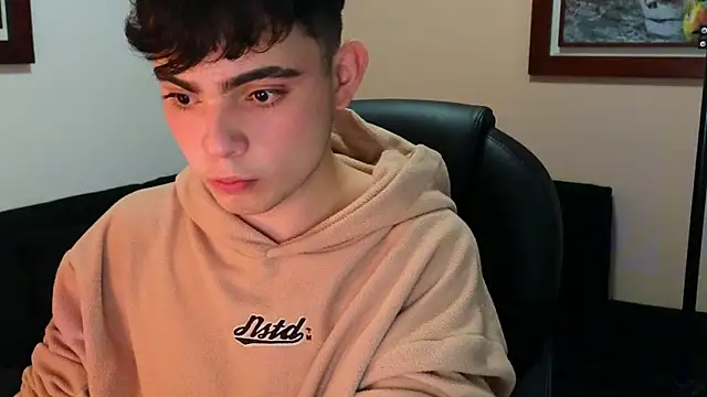 lukeboyce33 live sex cam