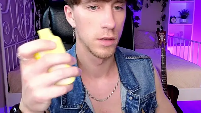 mark_caron live sex cam