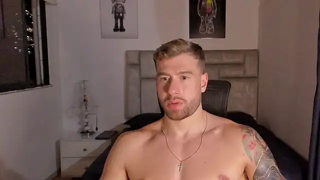 paul_rogerr live sex cam