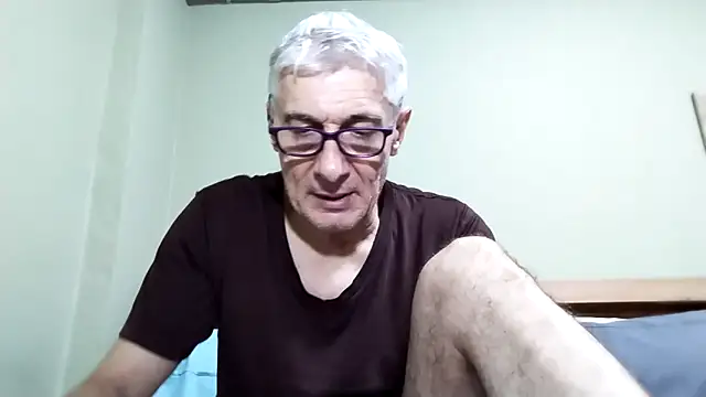 BIGUNCUTHARDCOCK live sex cam