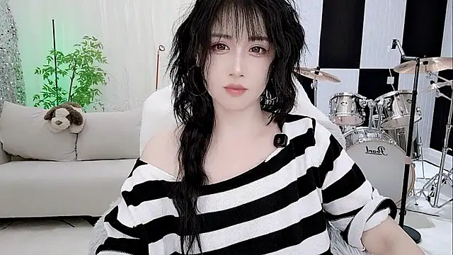 Evangelin-e live sex cam