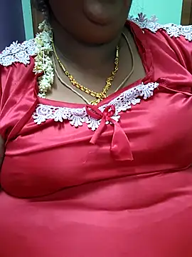 sweetrevathi live sex cam