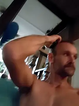 Hungwell1515 live sex cam