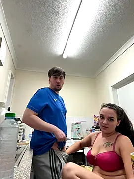scottishcouple2002 live sex cam