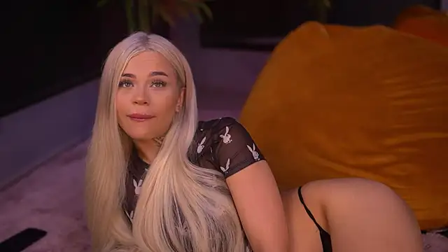 NickyBenz live sex cam