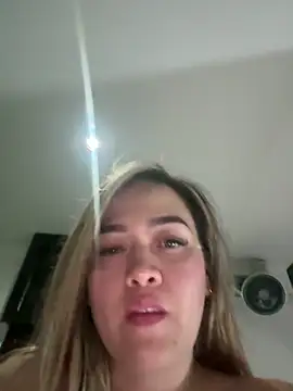 Danielavegax live sex cam