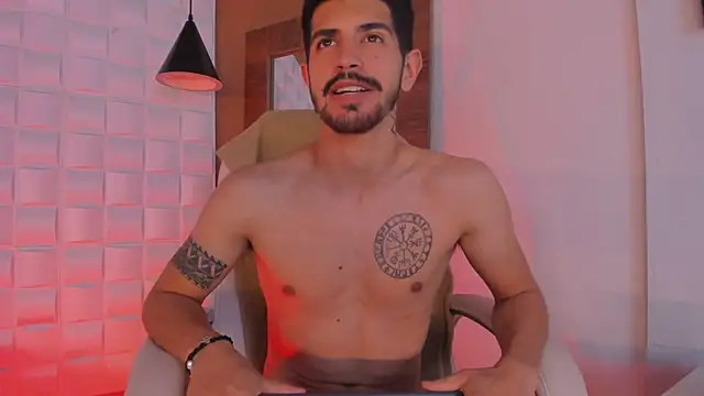 AlejandroStormm live sex cam