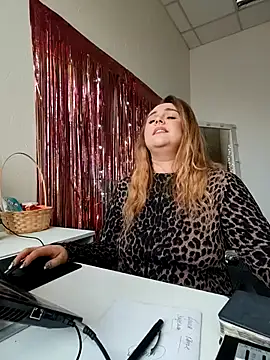 Juicy_PeachLux live sex cam