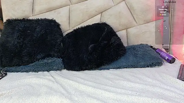 LucayLeo live sex cam