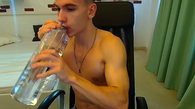 BradyFlint live sex cam