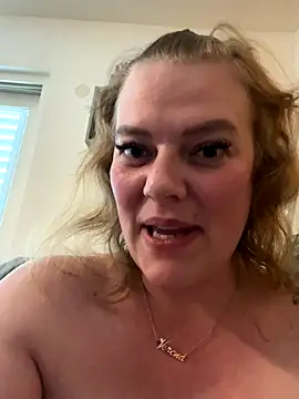 Curvyveri93 live sex cam