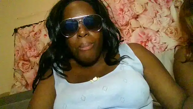 Brandyuk2 live sex cam