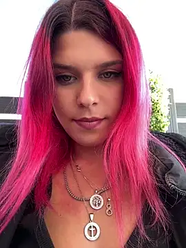 RiriRoseey live sex cam