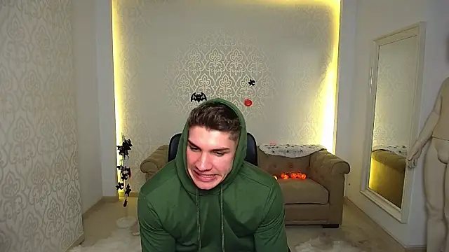 MaxKaiden live sex cam