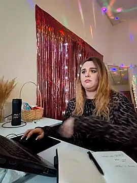 Juicy_PeachLux live sex cam