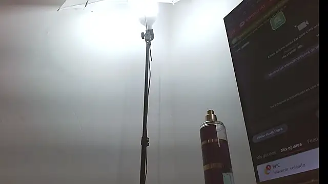 adaraacox live sex cam