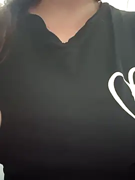 Ivaemi1 live sex cam