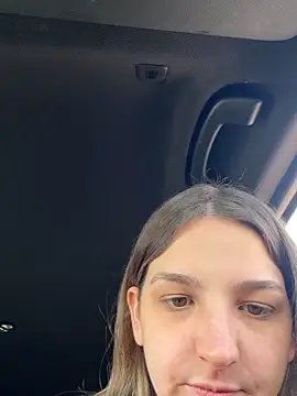 DoriDeluxe66 live sex cam