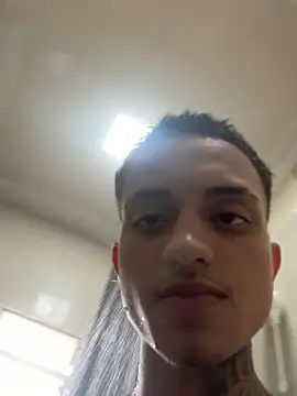 henrique61 live sex cam